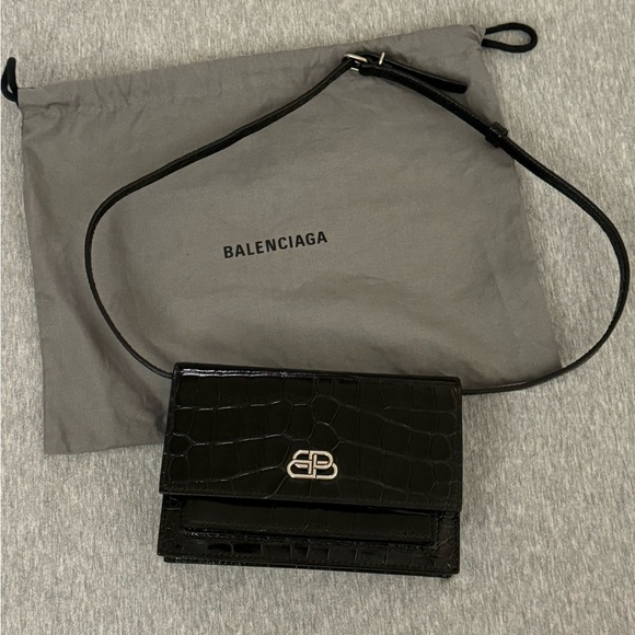 Balenciaga limited edition croc pattern leather shoulder / belt bag - Picture 1 of 5